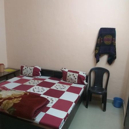 Hotel Dinesh Agra  Eksteriør billede